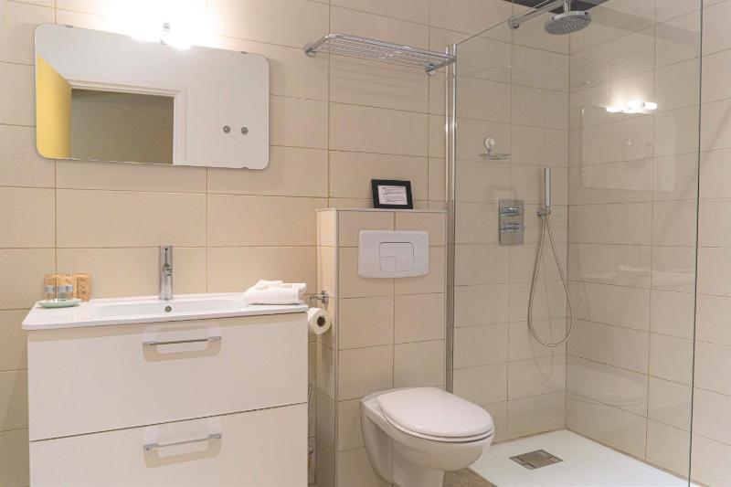 Triple Room Groundfloor image 1