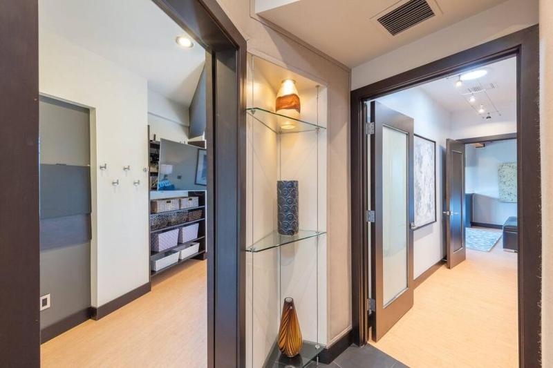 Unrivaled Luxury Penthouse Ski In Ski Out 3 Bed+Den Modern Views Silver Lake Village Deer Valley - image 35