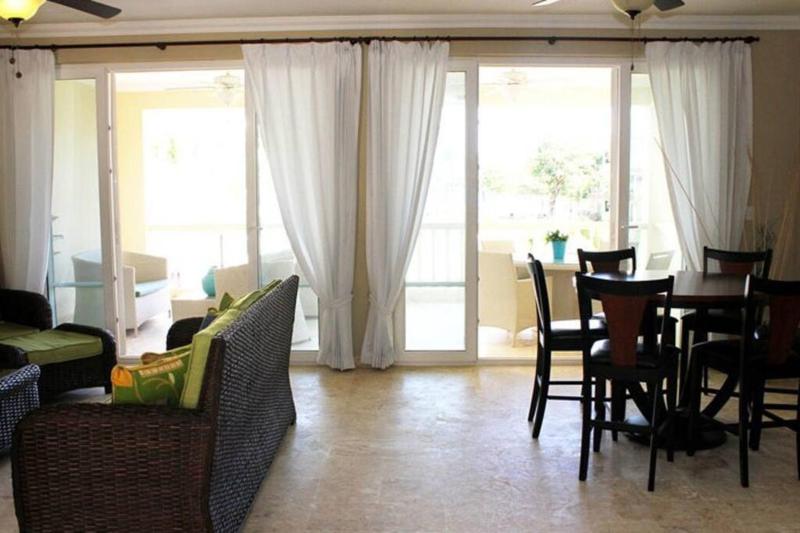 Cozy and Luxurious 2 bedroom apartment - image 18