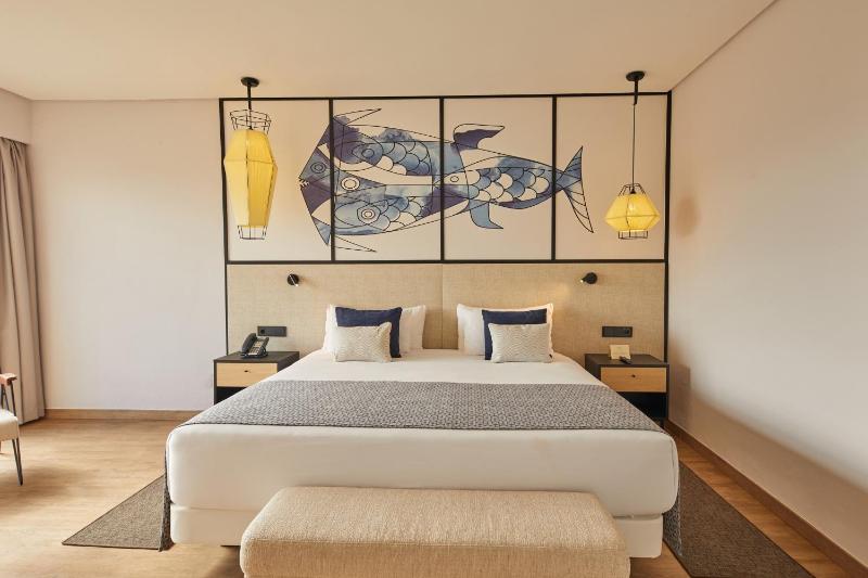 Preferred Club Suite with Ocean View image 3