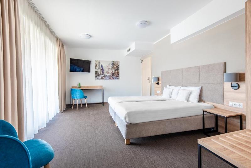 Superior Double Room image 1