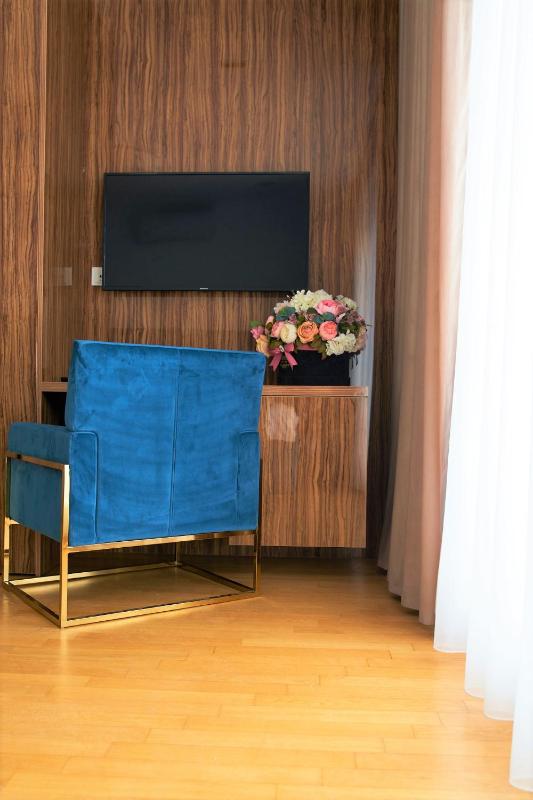 Hotel Glory - image 44