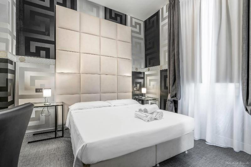 Double or Twin Room image 2