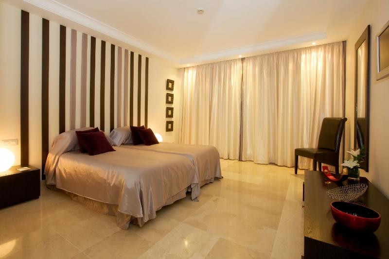 Superior Two-Bedroom Apartment image 3