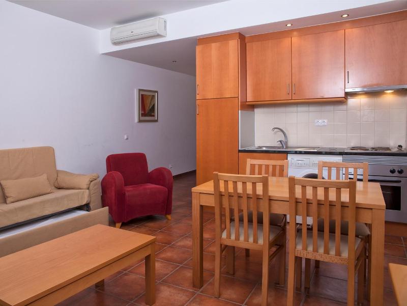 One-Bedroom Apartment (4 Adults) image 4