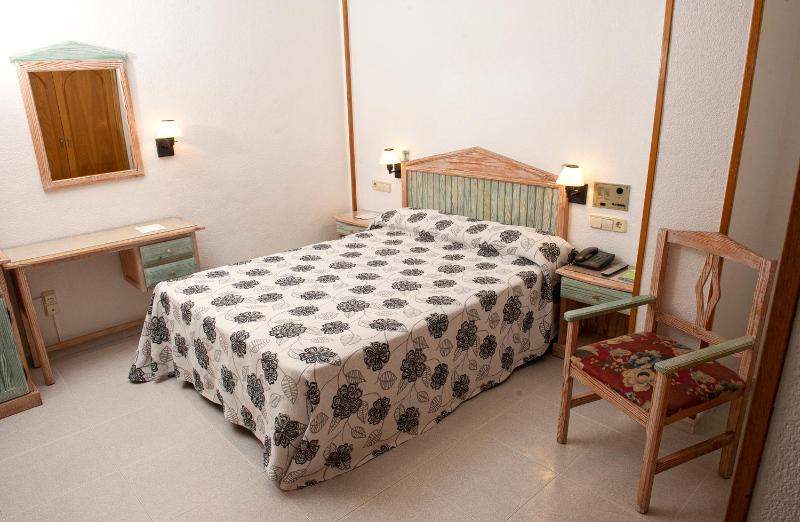 Double Room image 1