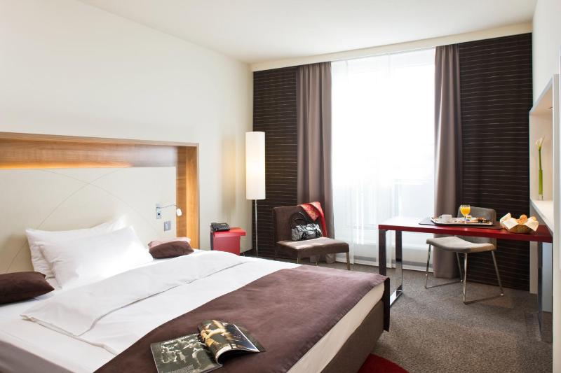 Superior Double Room image 4