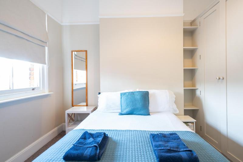 Double Room with Shared Bathroom image 1