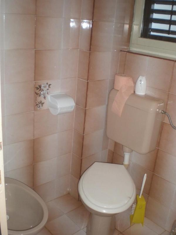 Double Room with Sea View image 4