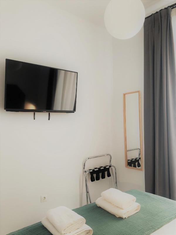 Double or Twin Room image 2