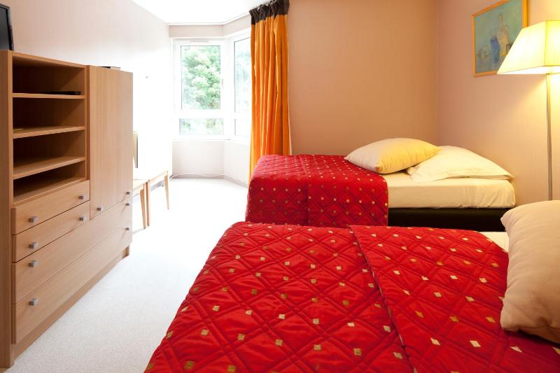 Twin Studio (2 Adults) image 3