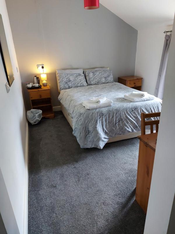 Double Room image 2