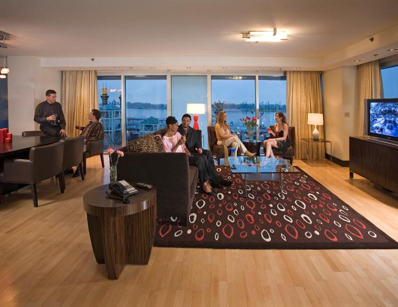 King Suite image 2