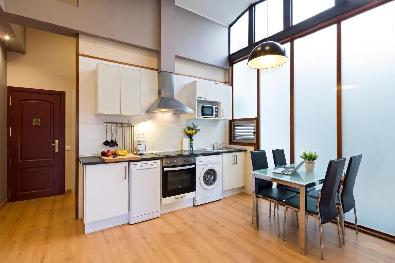 Premium Apartment with Terrace image 4