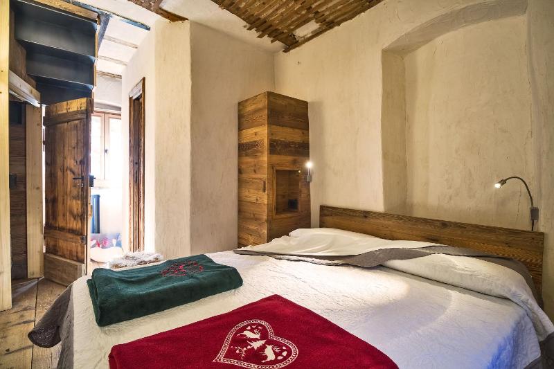 Double Room image 2