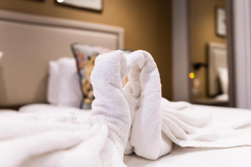 Superior Double or Twin Room image 3