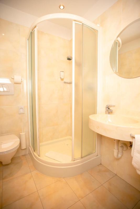 Double Room image 1