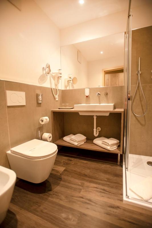 Superior Double Room image 4