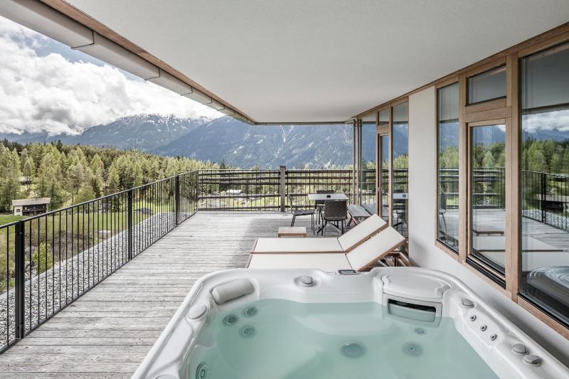 Penthouse Suite with Terrace and Sauna image 2
