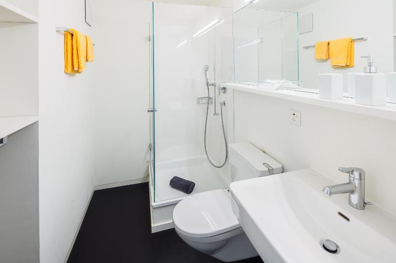 Single Room image 2