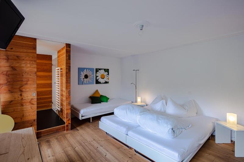 Triple Room image 3