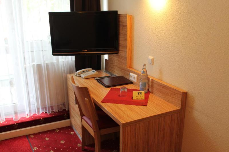 Single Room image 2