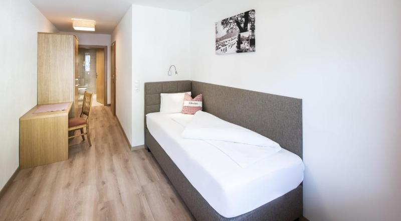Single Room image 1