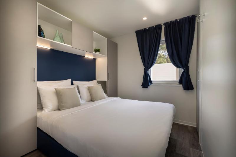  Premium Comfort Two-Bedroom Mobile Home image 4