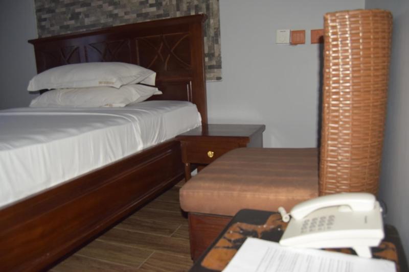 Zimbo Golden Vip Lodge - image 12