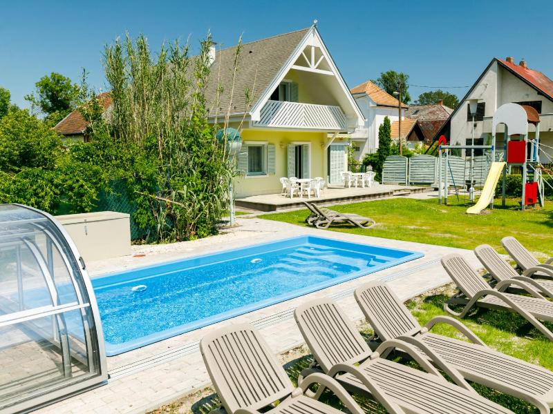 Holiday Home Sapphire by Interhome Images