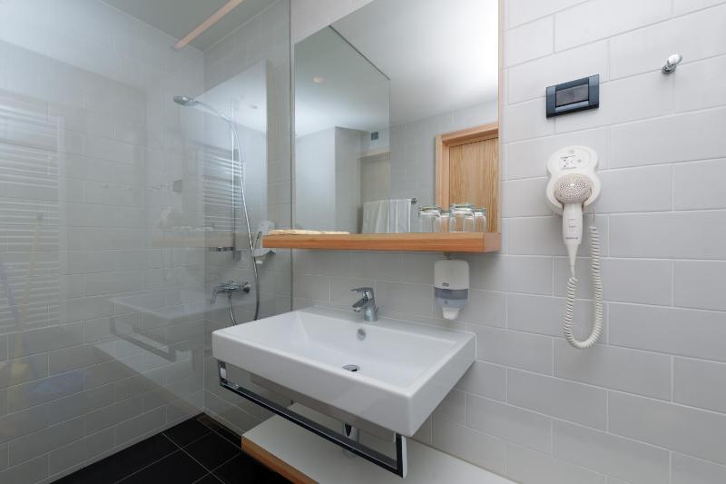 Premium One-Bedroom Apartment image 3