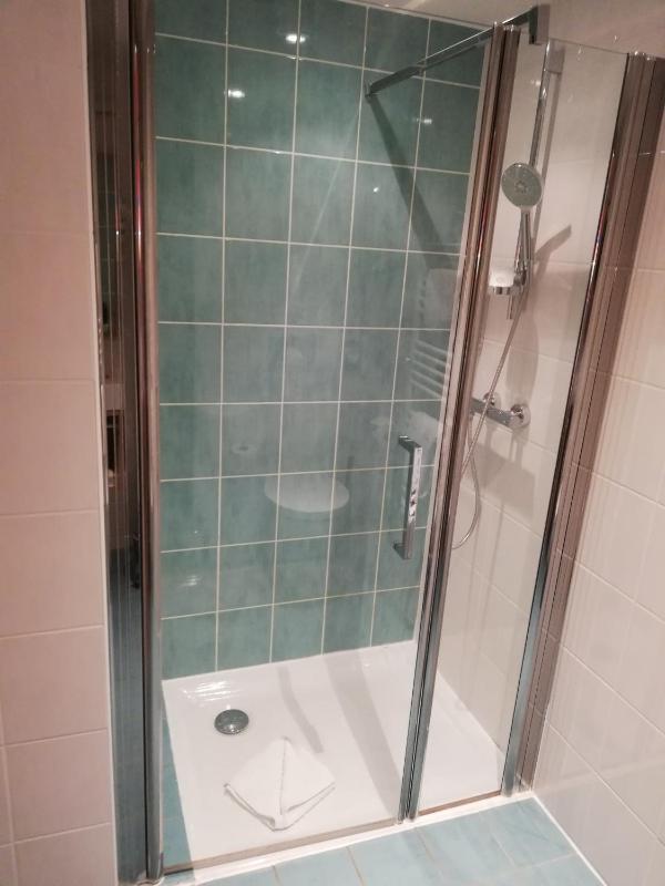 Standard Single Room image 4