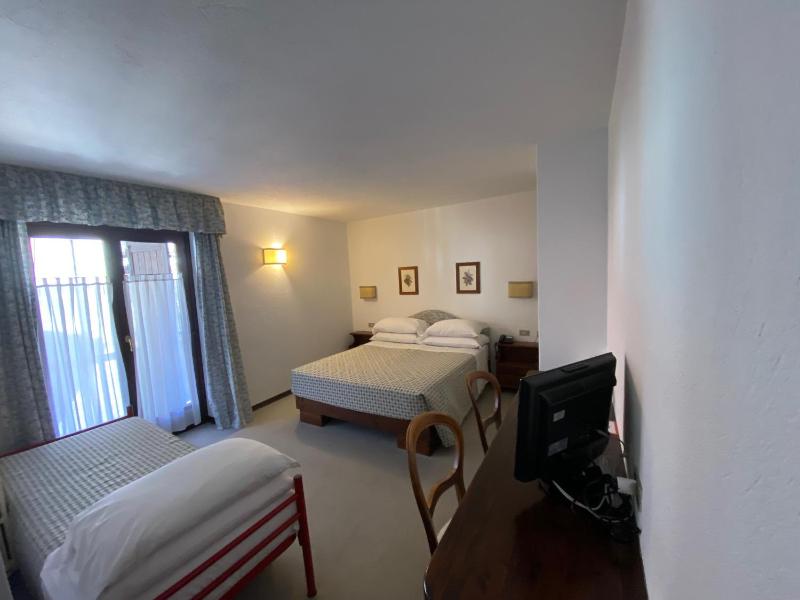 Triple Room image 1