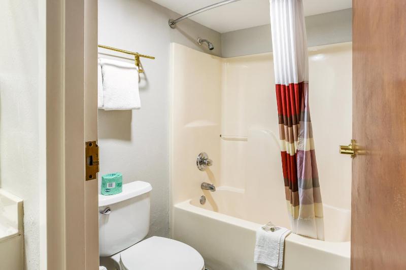 Superior King Room Non-Smoking image 2