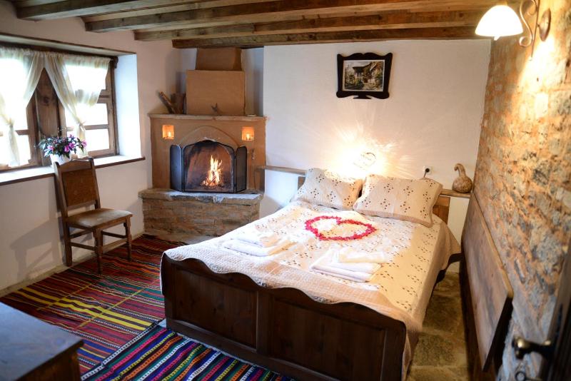 Double Room image 2