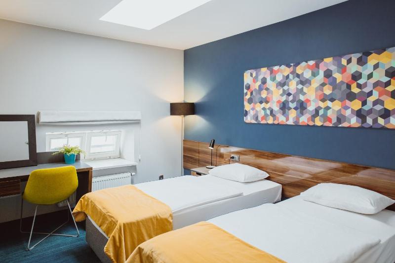 Standard Double Room image 2