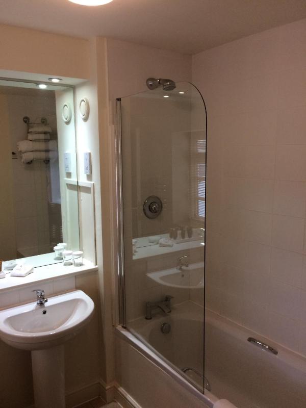 Executive Double Room image 3