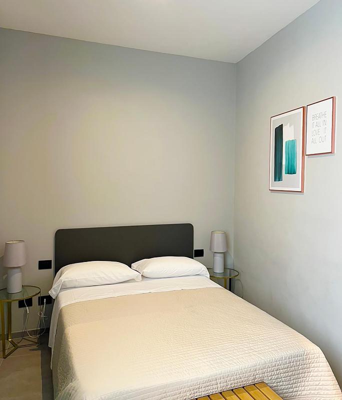 Small Double Room image 1