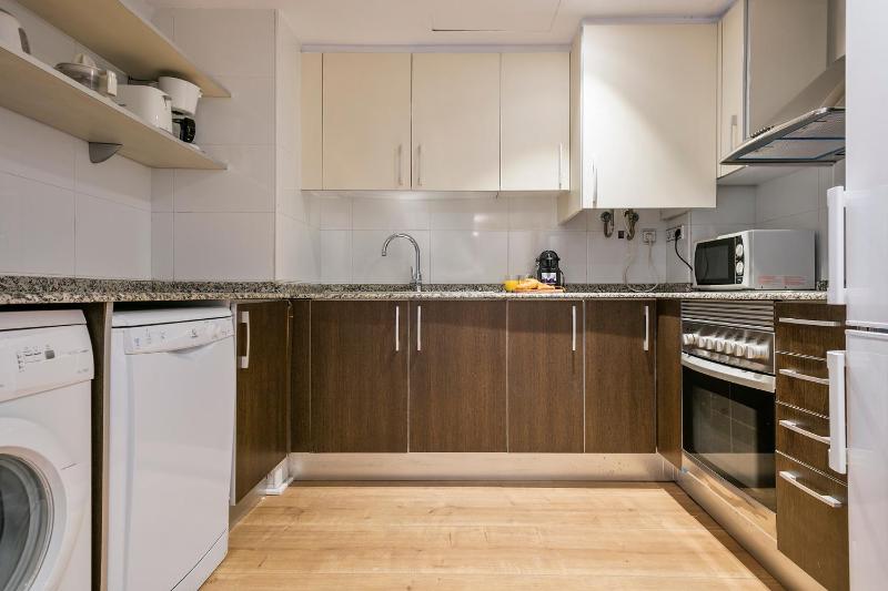 Inside Barcelona Apartments Princep - image 14