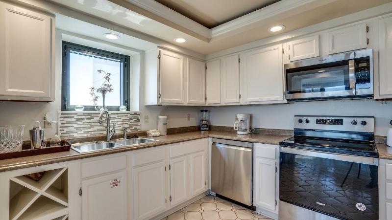 Patti'S Place Condo - image 35