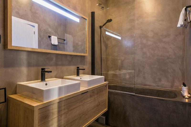 Midtown Luxury Apartments by Sweett - image 10