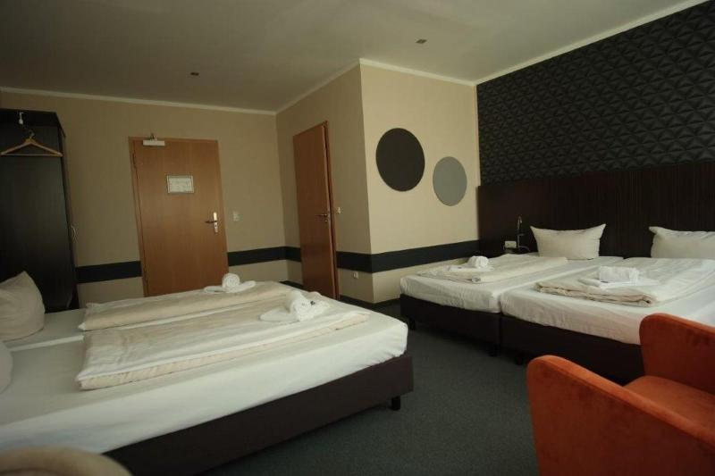 Triple Room image 1