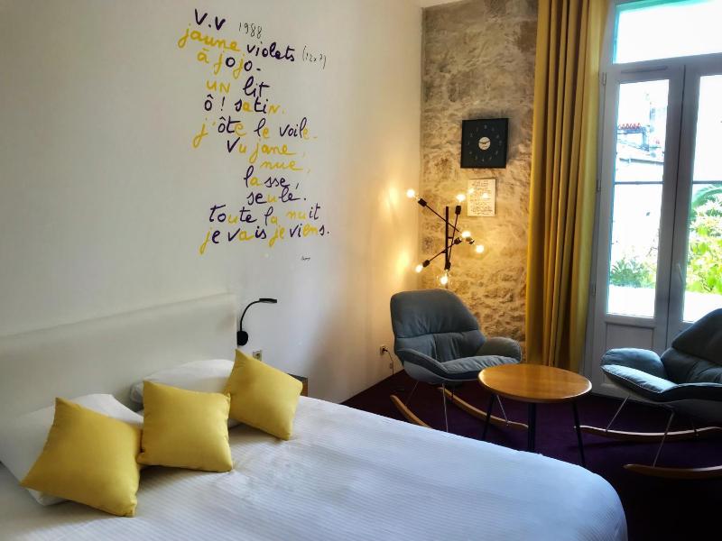 Premium Double Room with Spa Bath - Garden Side image 3