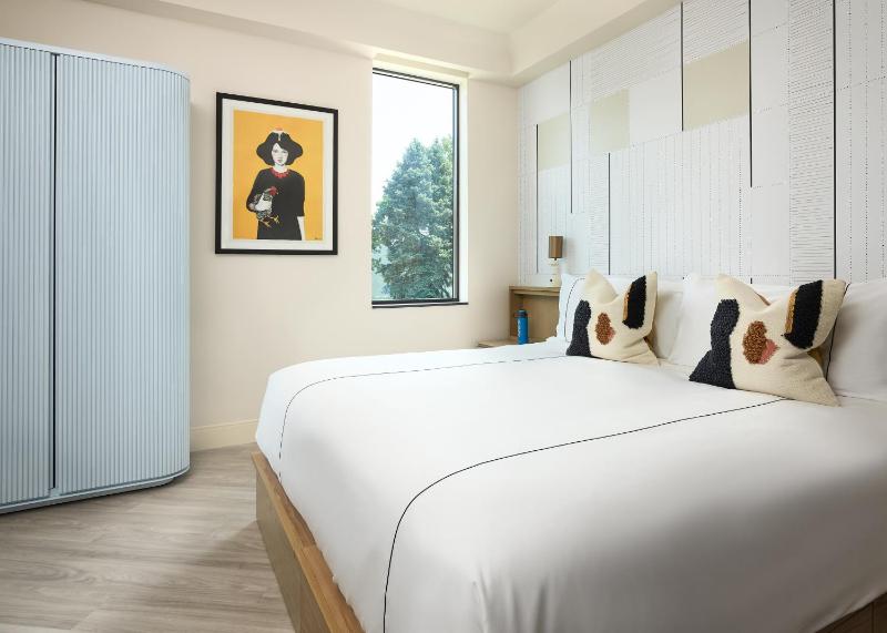 Suite image 2