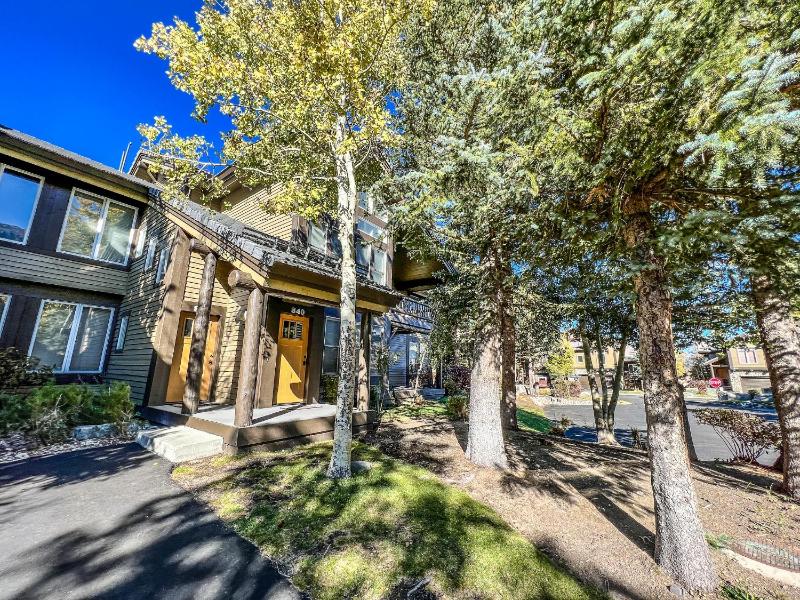 Snowcreek #840 condo - image 16