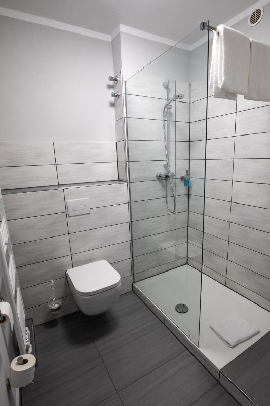 Deluxe Single Room image 1