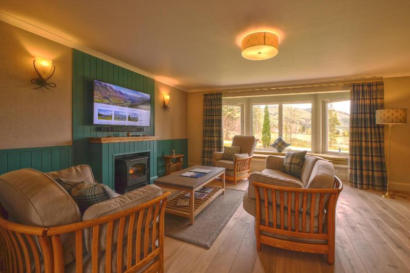 Three-Bedroom House image 3