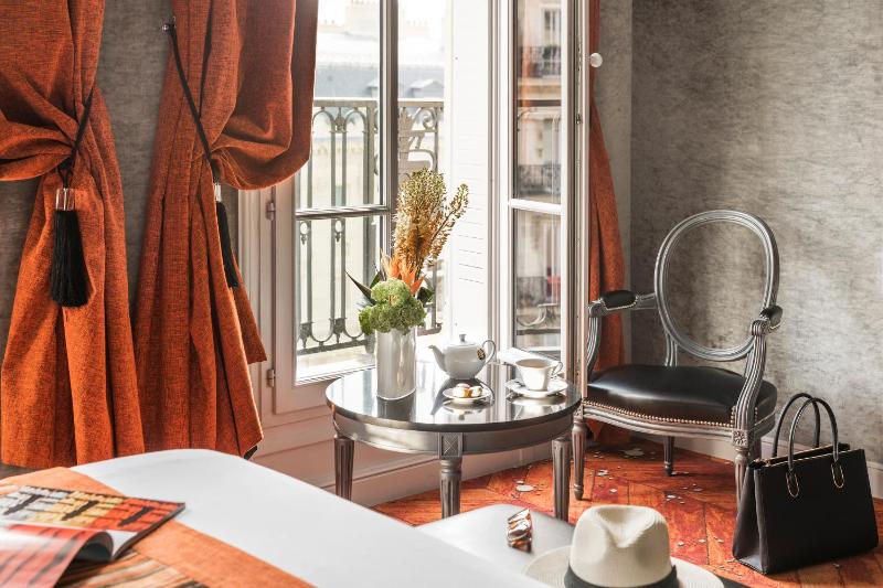 Executive Double or Twin Room image 3