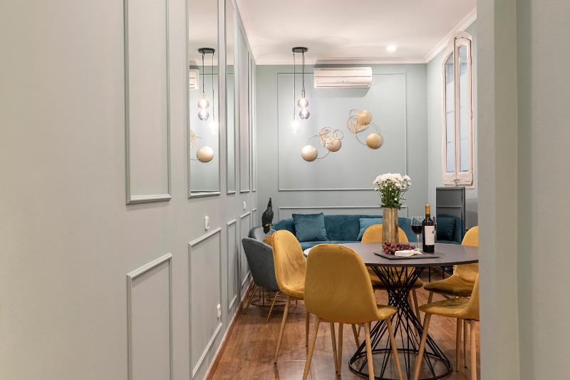 Central Suites Barcelona - image 9