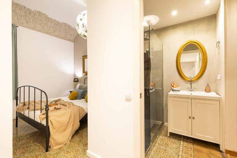 Central Suites Barcelona - image 10